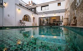 Suites Del Mundo